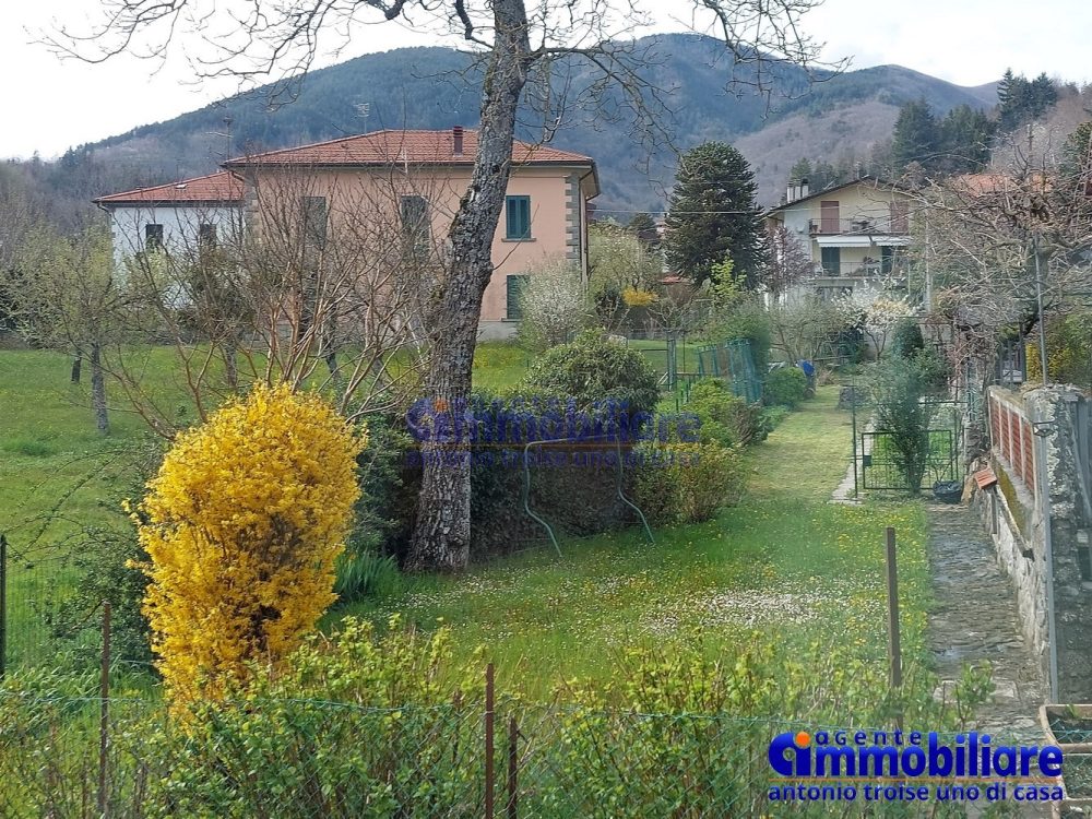 san marcello maresca vendesi casa con giardino garage 2