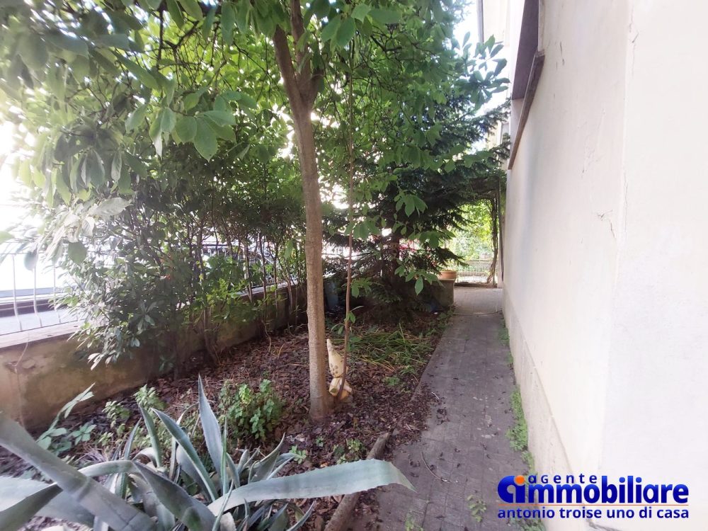 pistoia-vendita-casa-bifamiliare-2-appartamenti 34