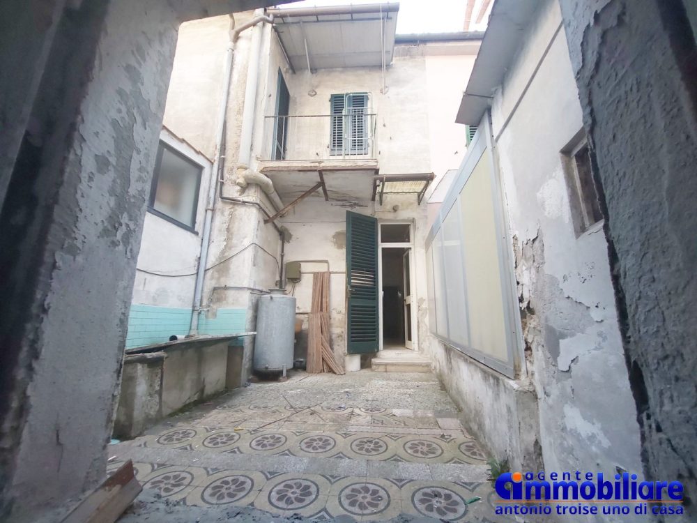 pistoia-vendesi-casa-indipendente-terratetto-corte-terrazza-3
