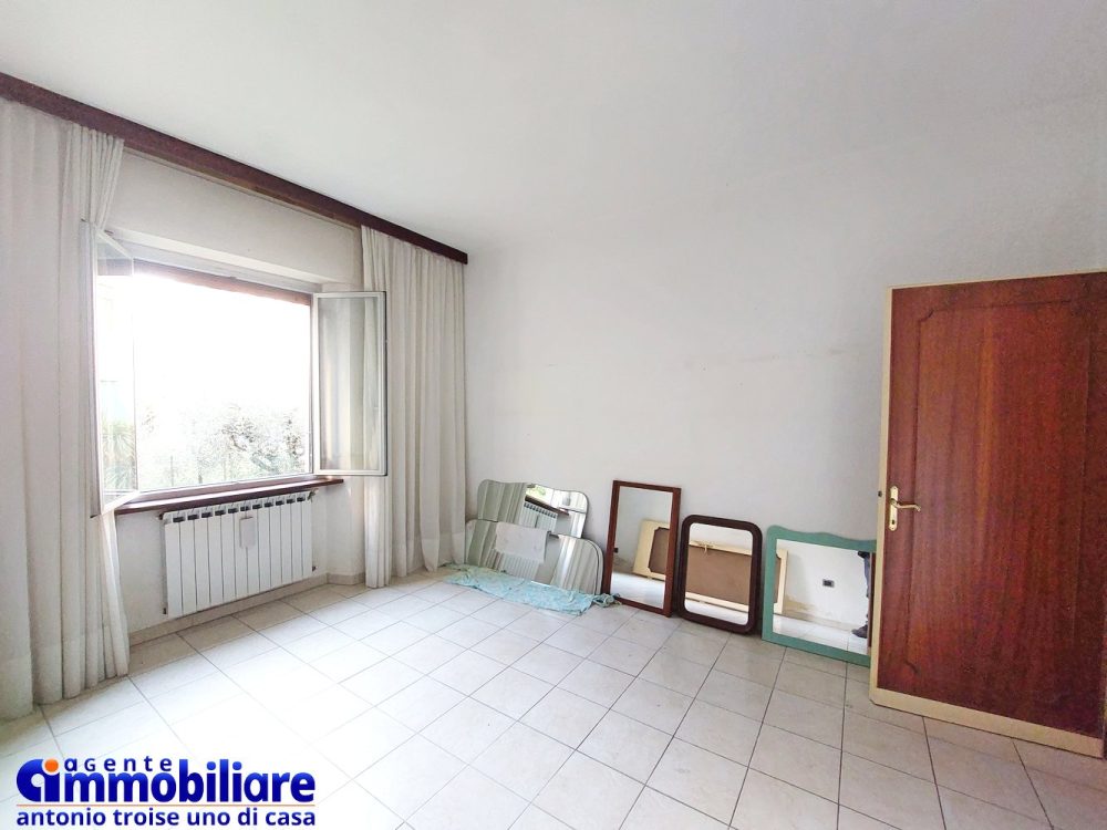 Pistoia-centrale-vendita-appartamento-piano-rialzato-3-camere-cantina 15