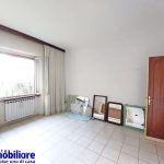 Pistoia-centrale-vendita-appartamento-piano-rialzato-3-camere-cantina 15