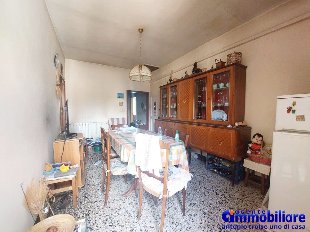 pistoia-vendita-appartamento-ultimo-piano-da-ristrutturare-2-camere-letto-13