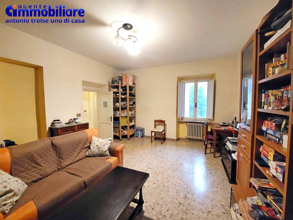 pistoia-centro-vendita-intera-palazzina-3-appartamenti-terrazze 22