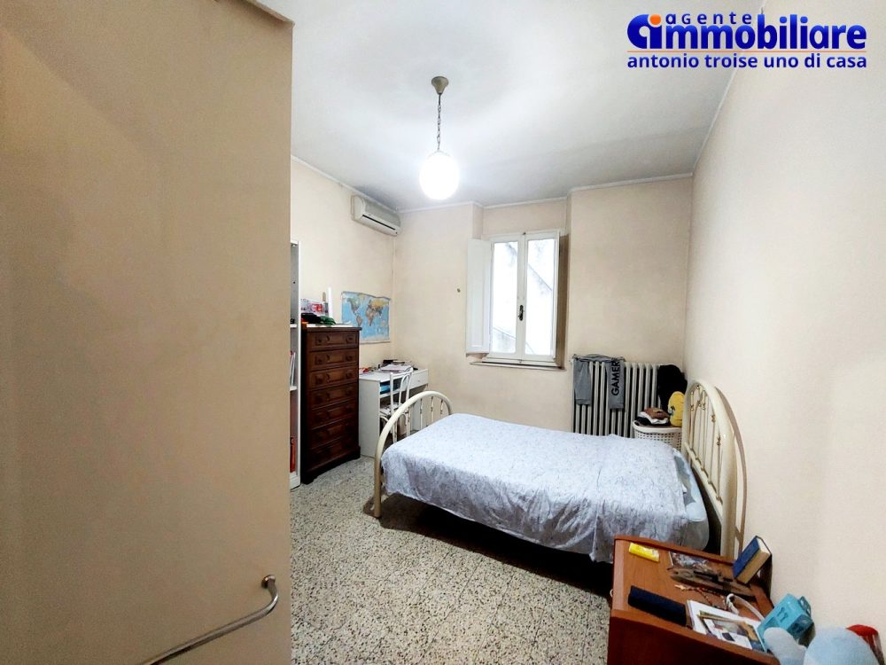 pistoia-centro-vendita-intera-palazzina-3-appartamenti-terrazze 24