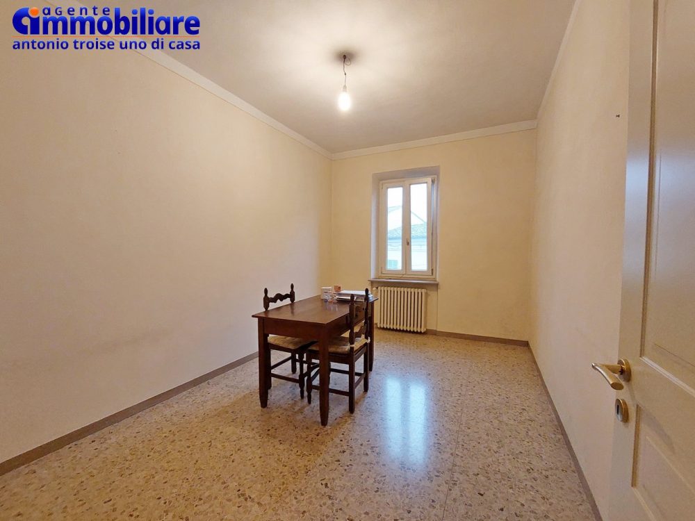 pistoia-centro-vendita-intera-palazzina-3-appartamenti-terrazze 8