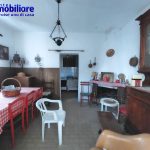 pistoia-monsummano-terme-vendesi-casa-bifamiliare-villa-appartamenti-giardino-garage