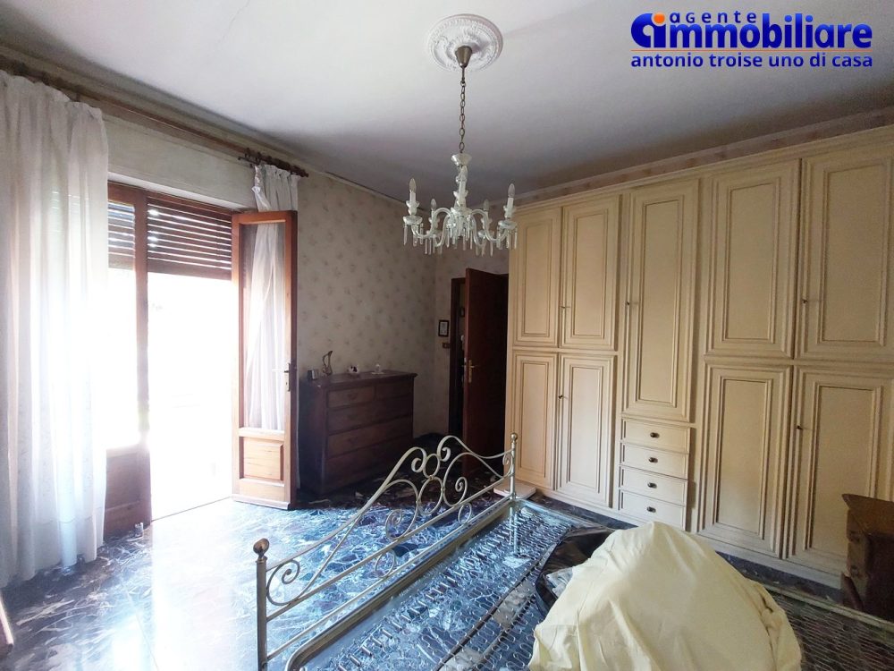 pistoia-monsummano-terme-vendesi-casa-bifamiliare-villa-appartamenti-giardino-garage 16