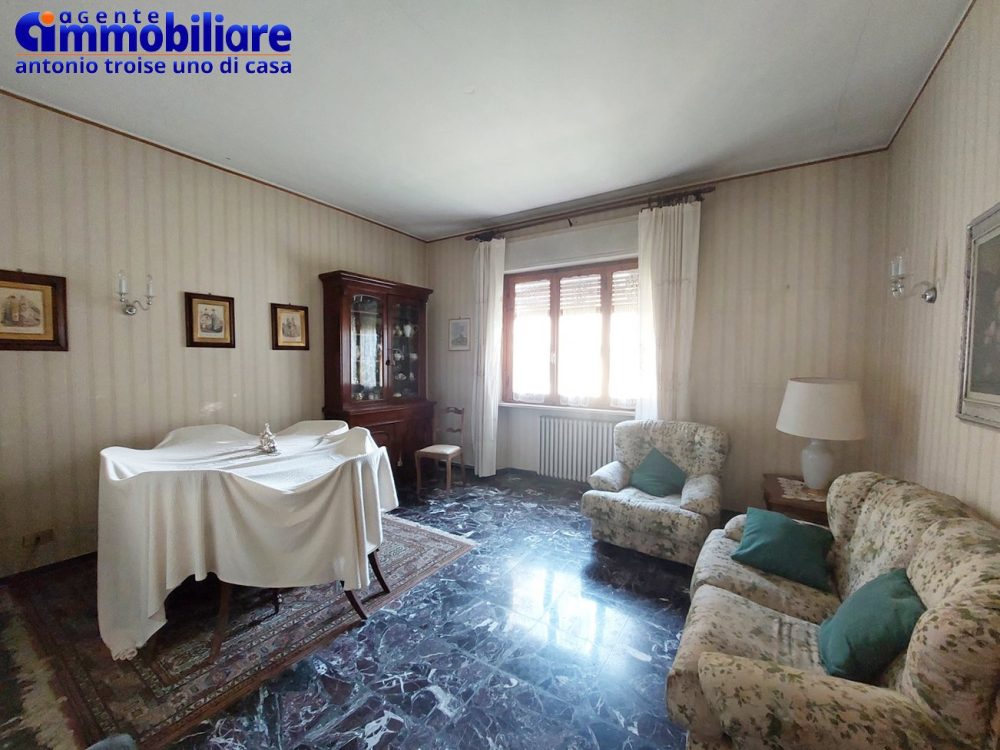 pistoia-monsummano-terme-vendesi-casa-bifamiliare-villa-appartamenti-giardino-garage 17