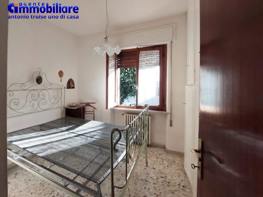 pistoia-monsummano-terme-vendesi-casa-bifamiliare-villa-appartamenti-giardino-garage 20