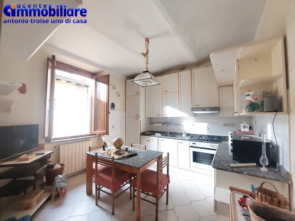 pistoia-centro-vendita-appartamento-soffitta-2-camere 8