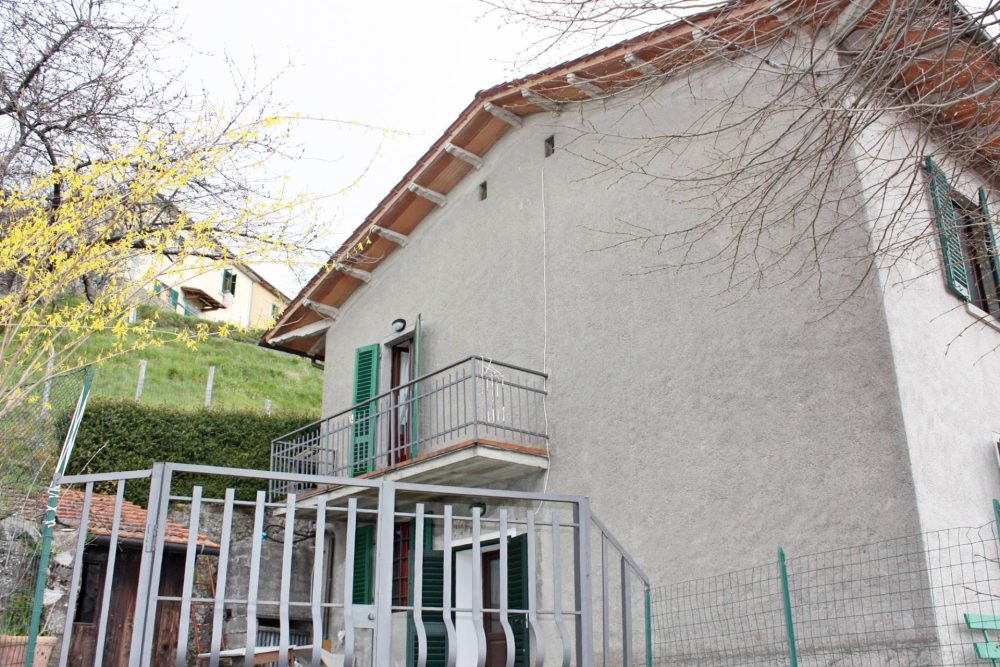 prataccio-montagna-pistoia-vendesi-casa-giardino 14