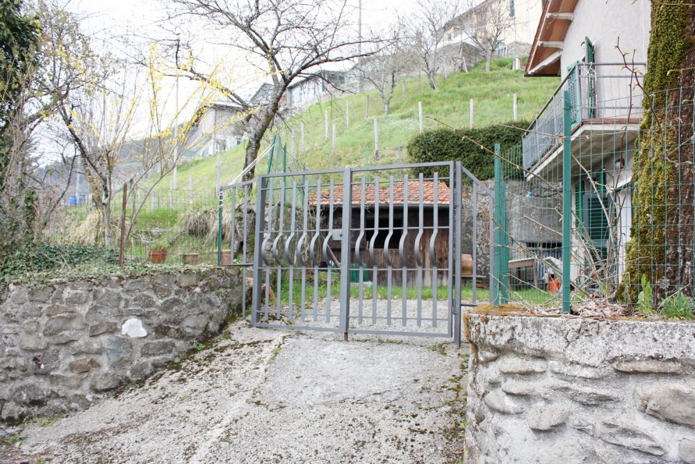 prataccio-montagna-pistoia-vendesi-casa-giardino 7