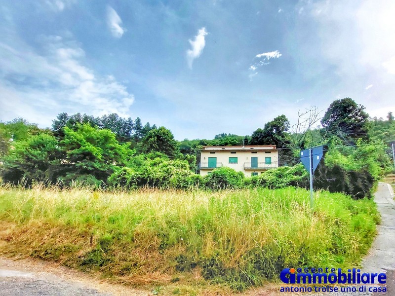 vendesi-pistoia-collinare-casa-libera-4-lati-bifamiliare-terreno-giardino