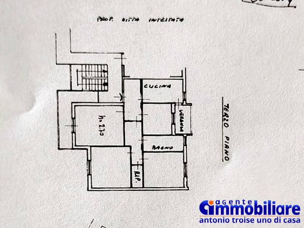 pistoia-vendesi-casa-ultimo-piano 30