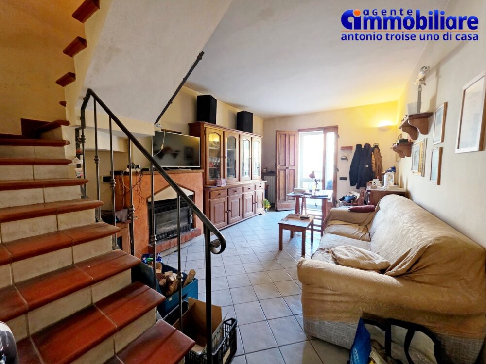 pistoia-vendita-terra-tetto-casa-indipendente 2