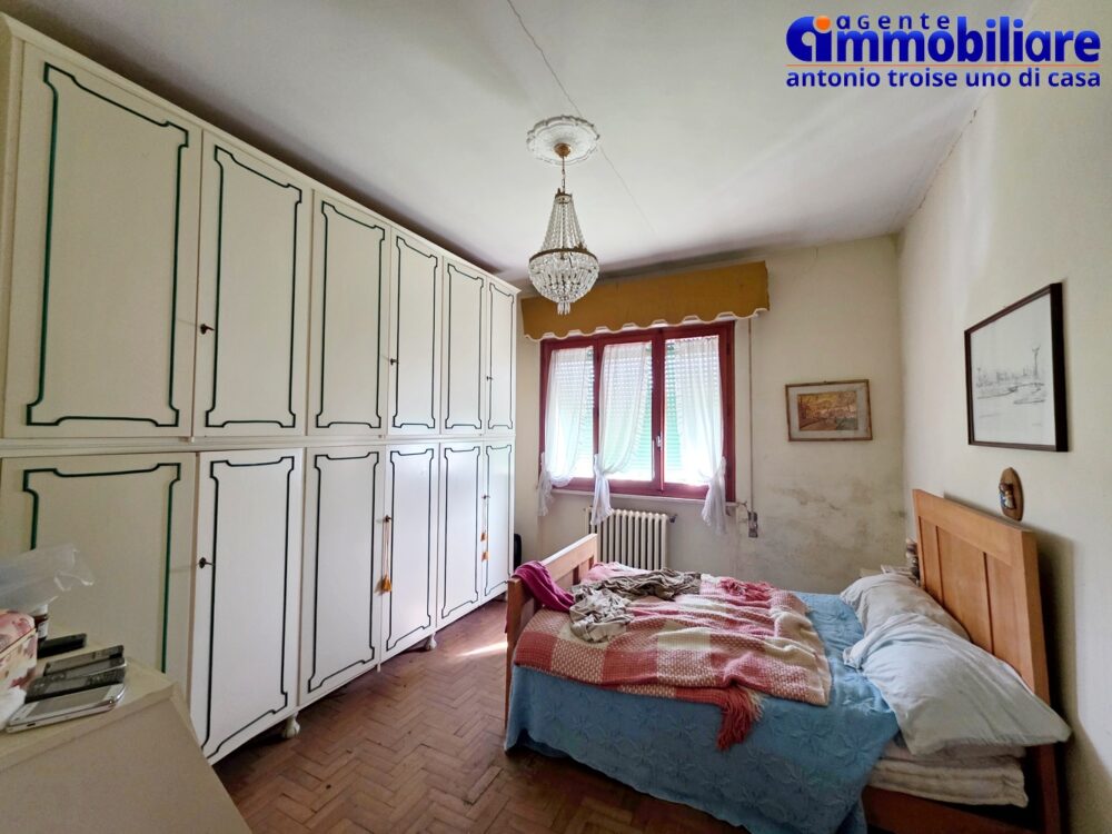 pistoia-cireglio-vendesi-villa-bifamiliare-terreno-appartamenti 20