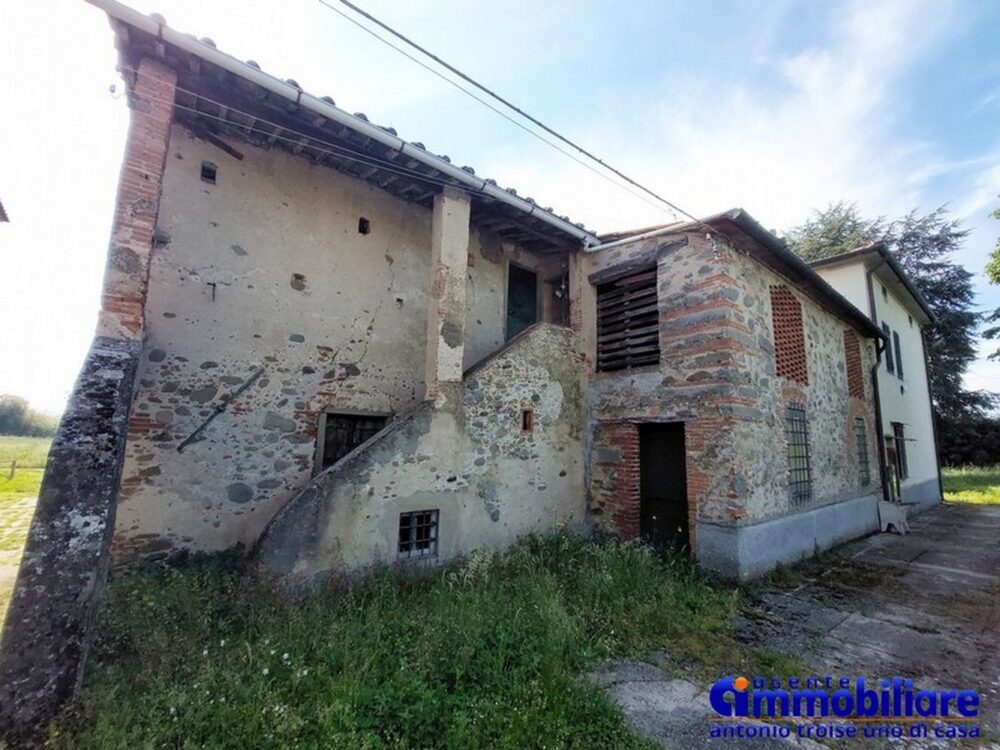 pistoia-vendita-podere-terreno-villa-fienile