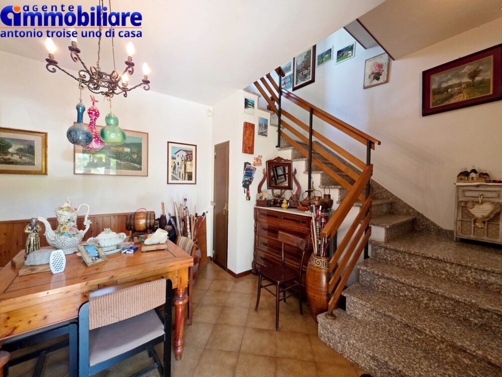 pistoia-vendesi-bifamiliare-garage-giardino 38
