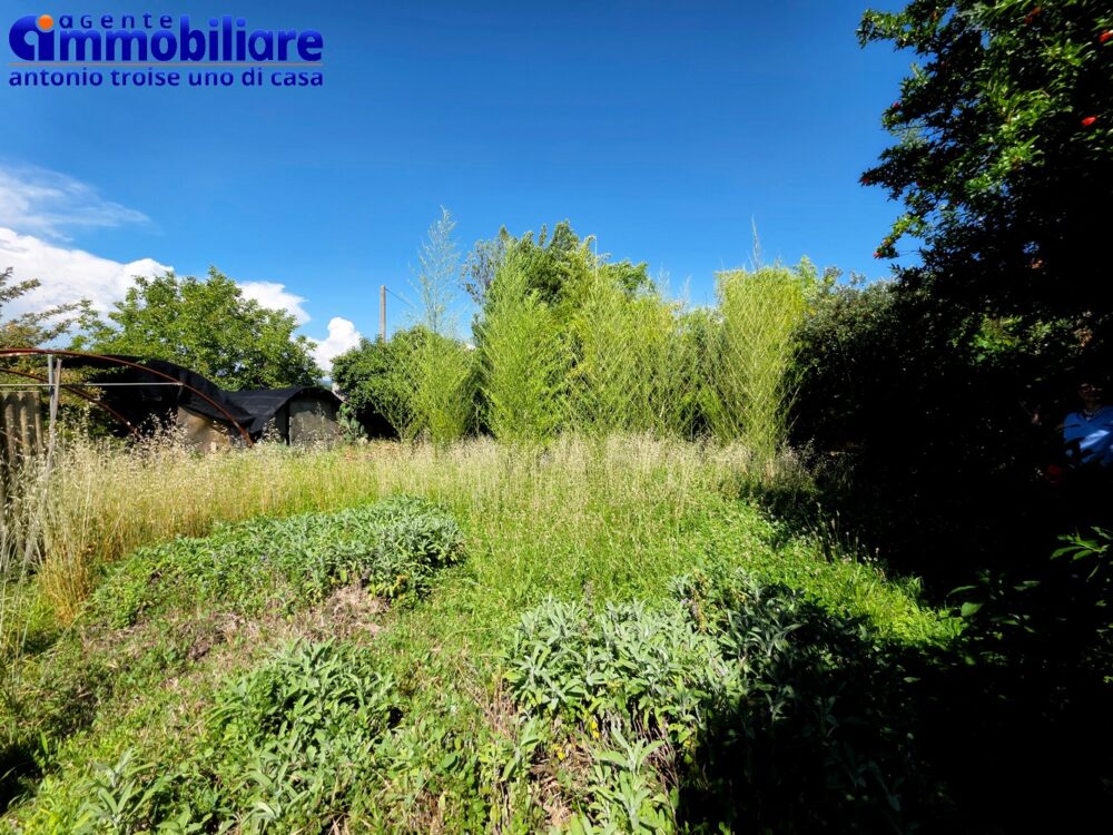 pistoia-vendesi-bifamiliare-garage-giardino 44
