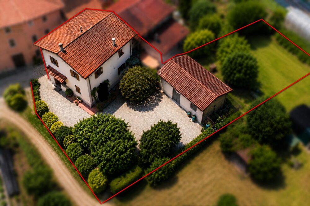 pistoia-vendesi-bifamiliare-garage-giardino 48