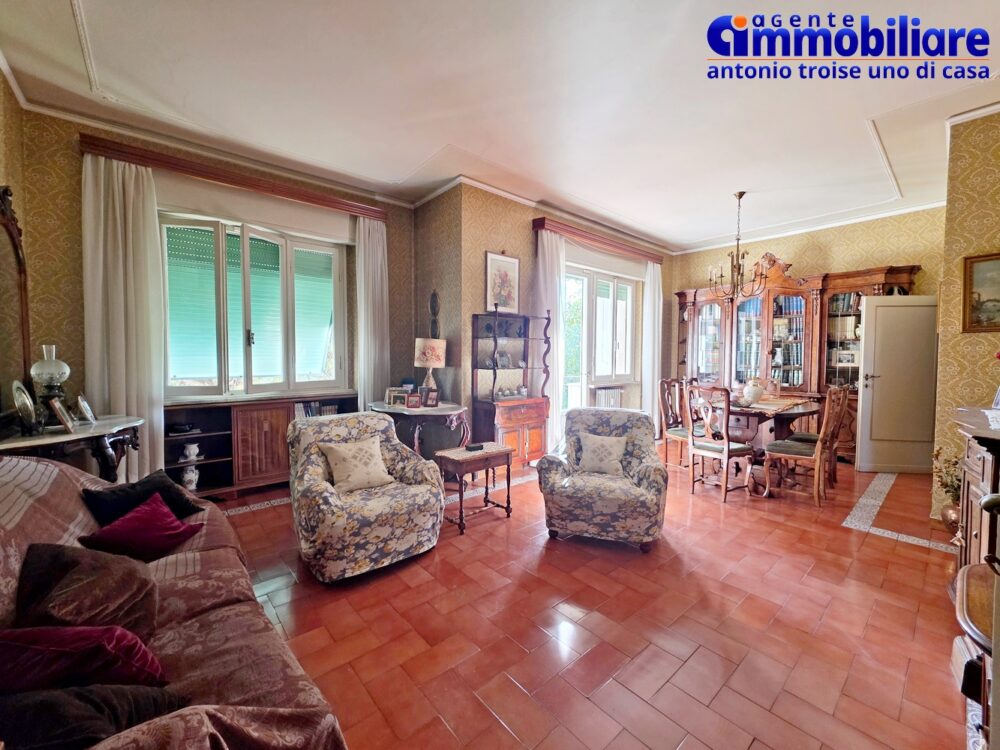 pistoia-vendesi-appartamento-grande